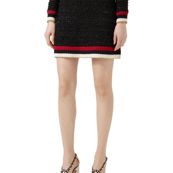 Gucci Gloves scarf, Chanel tights, Mulberry bag - Picture 5 of 16